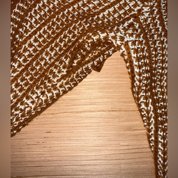 Olive & Oak Brown and Cream Knit Cardigan - Picture 7 of 8